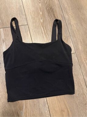 Vuori Black Women's Cropped Tank - Classic Comfort